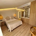 S'estancia Hotel 4*