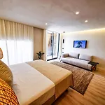 S'estancia Hotel