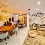 S'estancia Hotel 4*