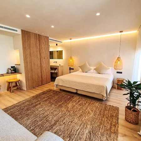 S'estancia Hotel