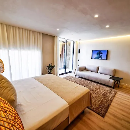 S'estancia Hotel