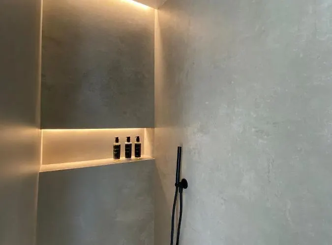 S'estancia إيز ميركاذال