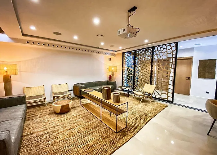 S'estancia إيز ميركاذال