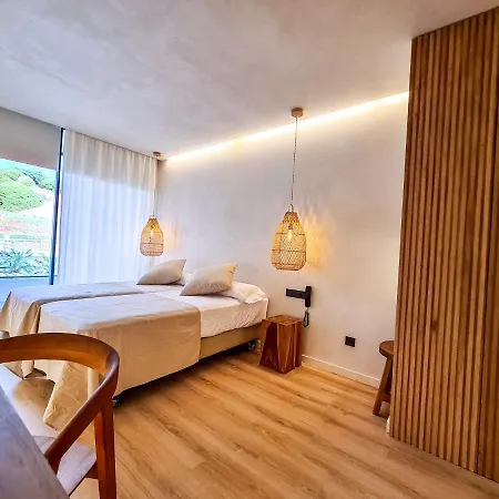 ホテル S'estancia 4*