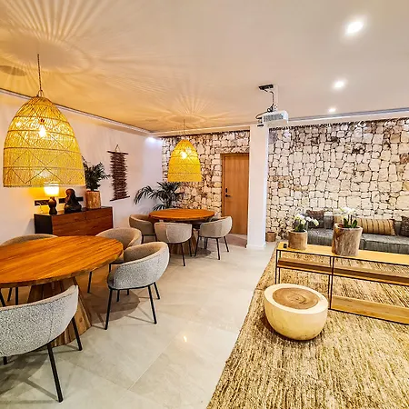 S'estancia Hotel 4*