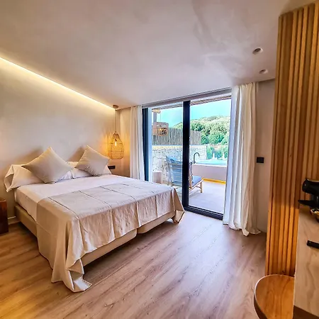 Hotel S'estancia 4*
