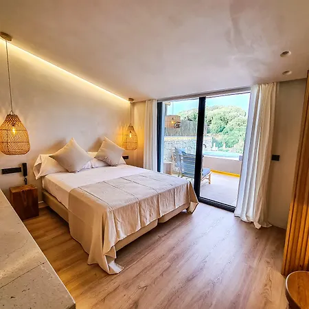 S'estancia Hotel